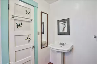 336 W 8th St, Claremont, CA 91711 - Photo 18