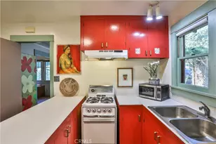 336 W 8th St, Claremont, CA 91711 - Photo 4