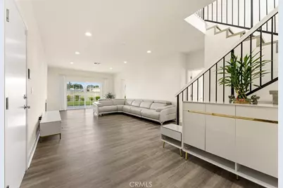 5559 N Burton Avenue, San Gabriel, CA 91776 - Photo 2