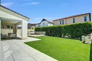 9602 Daybreak Dr, Huntington Beach, CA 92646 - Photo 42