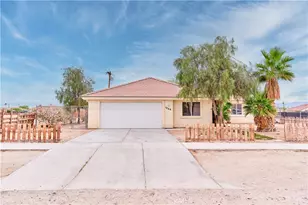 1286 Arctic Ave, Thermal, CA 92274 - Photo 2
