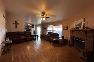 10133 Olivine, Victorville, CA 92392 - Photo 6