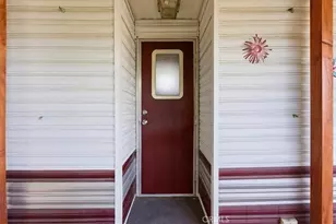 1980 E Main St, Barstow, CA 92311 - Photo 4