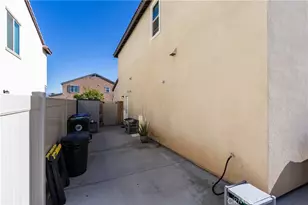 571 E Alru, Rialto, CA 92376 - Photo 42