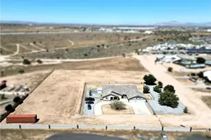 8828 Vincent Ct, Oak Hills, CA 92344 - Photo 46