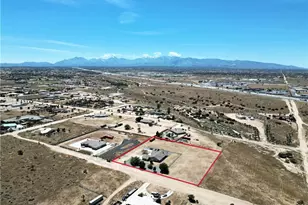 8828 Vincent Ct, Oak Hills, CA 92344 - Photo 58