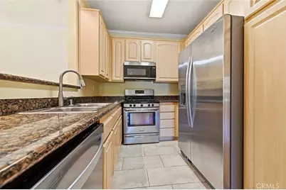 300 N El Molino Avenue #107, Pasadena, CA 91101 - Photo 12