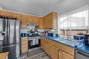 8441 Dove Creek, Hesperia, CA 92344 - Photo 16