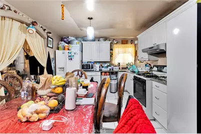 348 W 83rd Street, Los Angeles, CA 90003 - Photo 32