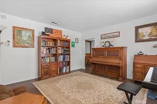 5654 Raye, Jurupa Valley, CA 92509 - Photo 4