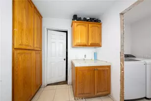 1415 Wildwood St, Colton, CA 92324 - Photo 16