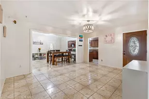 5515 N Duxford, Azusa, CA 91702 - Photo 4