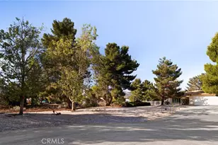 9554 Sunrise Ct, Phelan, CA 92371 - Photo 4