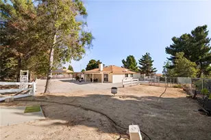 9554 Sunrise Ct, Phelan, CA 92371 - Photo 40