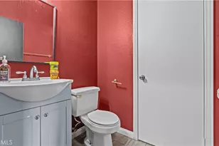 26259 Douglass Union, Murrieta, CA 92563 - Photo 18