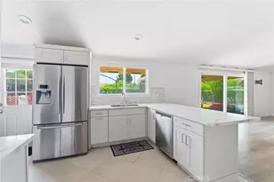 2554 W Chanticleer, Anaheim, CA 92804 - Photo 8
