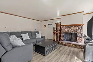 31347 Circle View Dr, Running Springs, CA 92382 - Photo 6