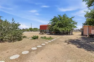 8585 Hickory, Hesperia, CA 92345 - Photo 24