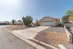 14744 Crofton Ln, Helendale, CA 92342 - Photo 2