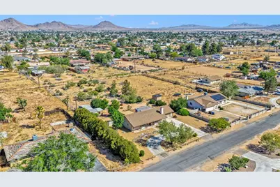 14420 Iroquois Road, Apple Valley, CA 92307 - Photo 46