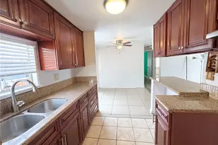402 E Foothill Blvd, Pomona, CA 91767 - Photo 12