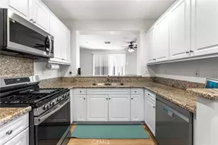27425 Gentlebrook Ct, Murrieta, CA 92562 - Photo 10