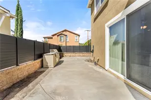 27425 Gentlebrook Ct, Murrieta, CA 92562 - Photo 36