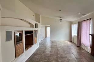 26104 Dracaea, Moreno Valley, CA 92555 - Photo 8