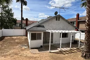 26104 Dracaea, Moreno Valley, CA 92555 - Photo 22