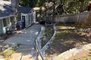 1076 Calanda, Crestline, CA 92325 - Photo 14