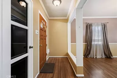 1613 N Pepper, Burbank, CA 91505 - Photo 6