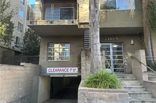 2864 Sunset Pl, Los Angeles, CA 90005 - Photo 2