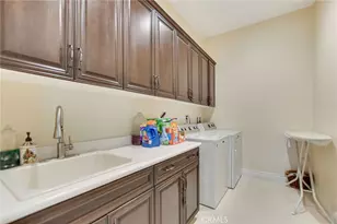 1127 Las Colinas Way, San Dimas, CA 91773 - Photo 32