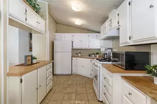 2598 Ayala Dr, Rialto, CA 92377 - Photo 12