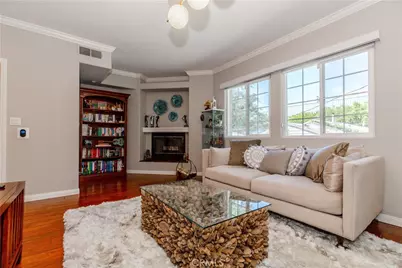 10929 Landale #4, Toluca Lake, CA 91602 - Photo 2