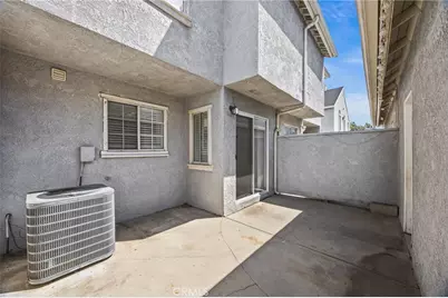 174 W Walnut #B, Rialto, CA 92376 - Photo 10