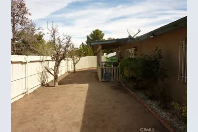 13766 Burning Tree Drive, Victorville, CA 92395 - Photo 32