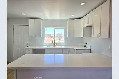 60033 Sespe, Landers, CA 92285 - Photo 8