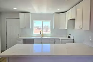 60033 Sespe, Landers, CA 92285 - Photo 8