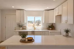 60033 Sespe, Landers, CA 92285 - Photo 8