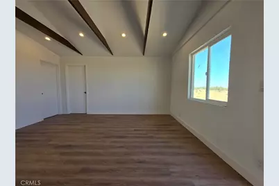 60033 Sespe, Landers, CA 92285 - Photo 6