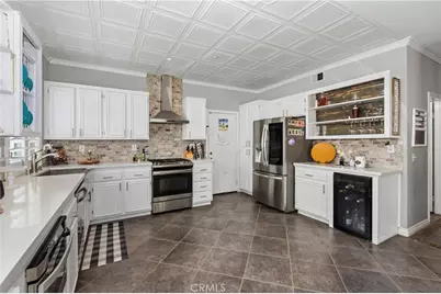 15458 Gatwick Avenue, Fontana, CA 92336 - Photo 12