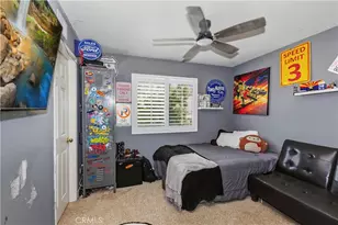 15458 Gatwick Ave, Fontana, CA 92336 - Photo 20