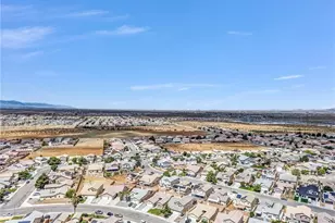13048 Evanston, Victorville, CA 92392 - Photo 38