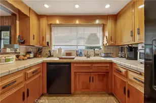 2446 Euclid Crescent, Upland, CA 91784 - Photo 10