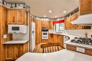 929 E Foothill Blvd, Upland, CA 91786 - Photo 16