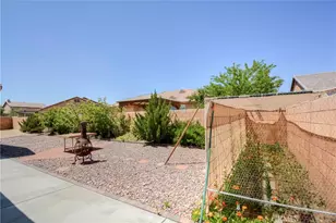 13434 Warren Pl, Victorville, CA 92395 - Photo 38