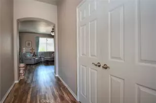 13434 Warren Pl, Victorville, CA 92395 - Photo 16