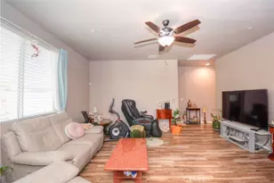 13434 Warren Pl, Victorville, CA 92395 - Photo 8