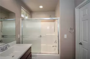 13434 Warren Pl, Victorville, CA 92395 - Photo 32